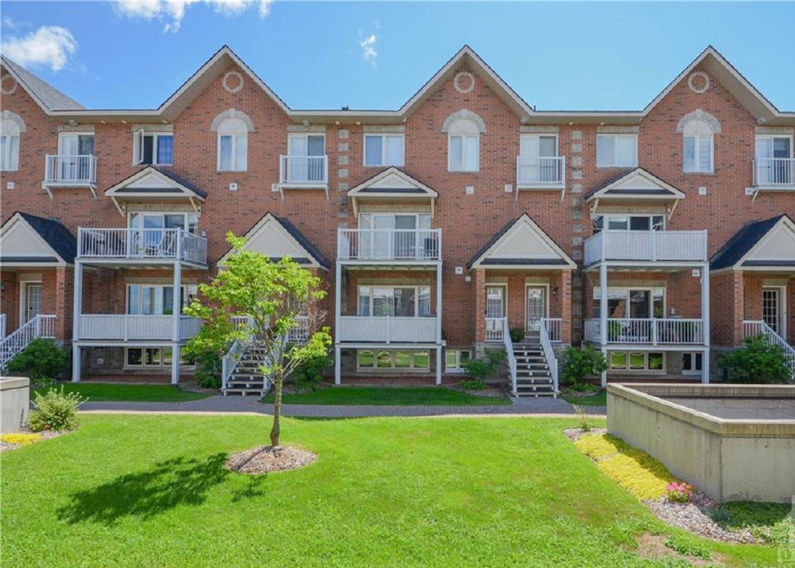 Hillside Terrace, Ottawa, Toronto