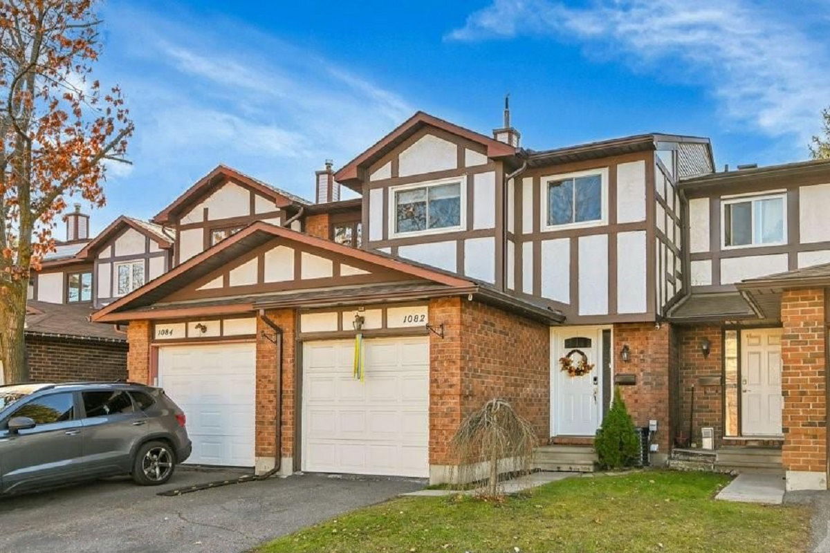 Tudor Gate, Ottawa, Toronto