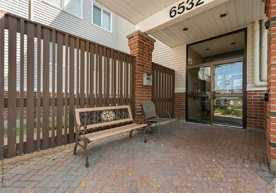 Entrance — 6438-6546 Bilberry Drive, Ottawa, Toronto
