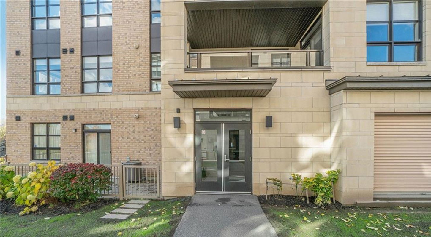 Entrance — QG Townhomes, Ottawa, Toronto