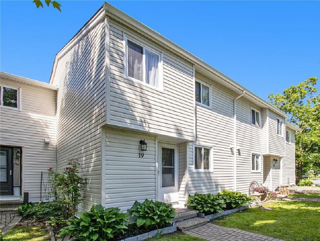 Thistledown Court, Ottawa, Toronto