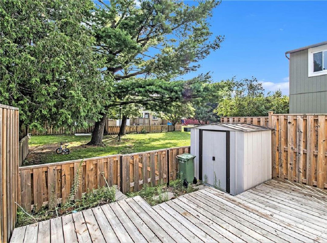 Patio — Barrhaven III, Ottawa, Toronto