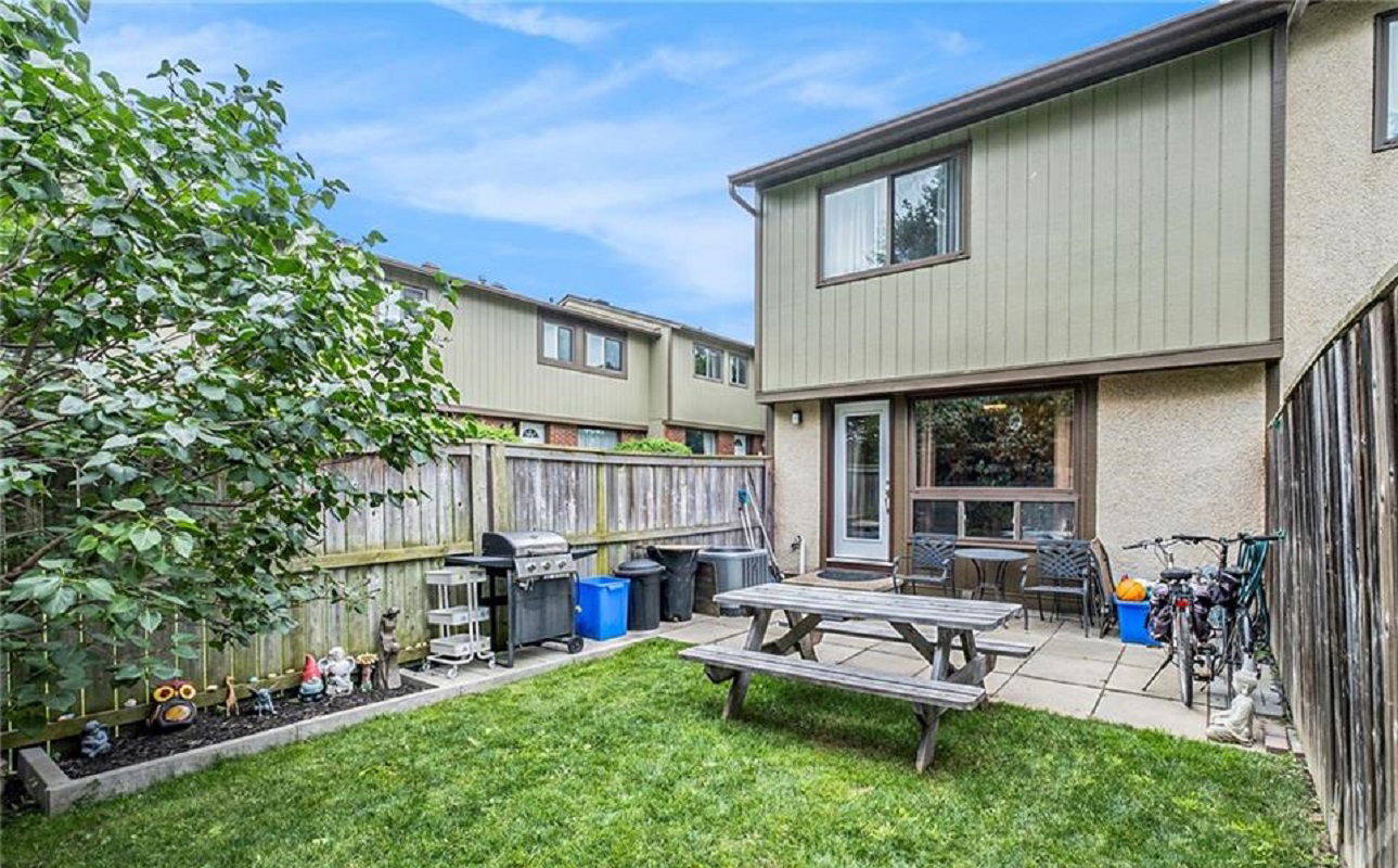 Patio — 1 Vanessa Terrace Townhomes, Ottawa, Toronto