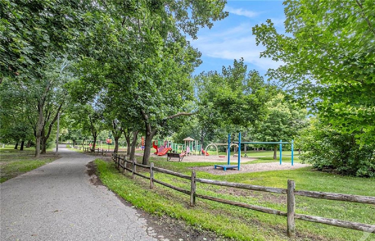 Playground — 1 Vanessa Terrace Townhomes, Ottawa, Toronto