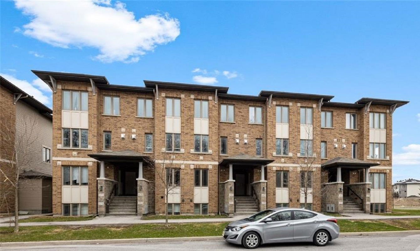Longfields Station Terrace and Flats, Ottawa, Toronto