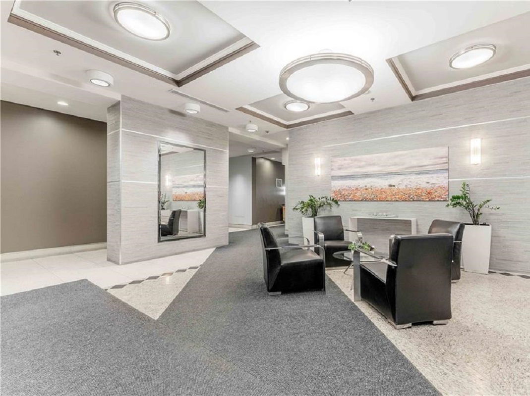 Lobby — La Tiffani, Ottawa, Toronto