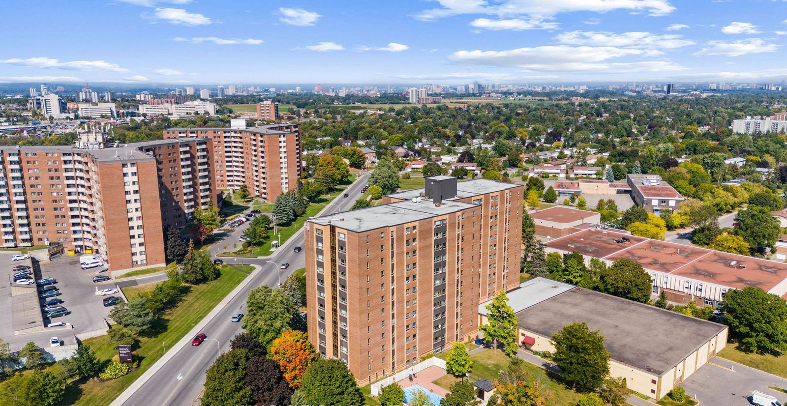 The Horizon, Ottawa, Toronto