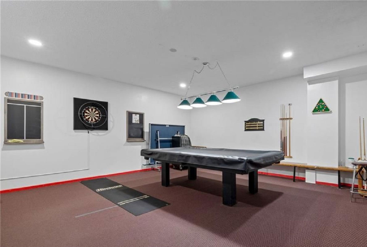 Game Room — 3100 Carling Condos, Ottawa, Toronto
