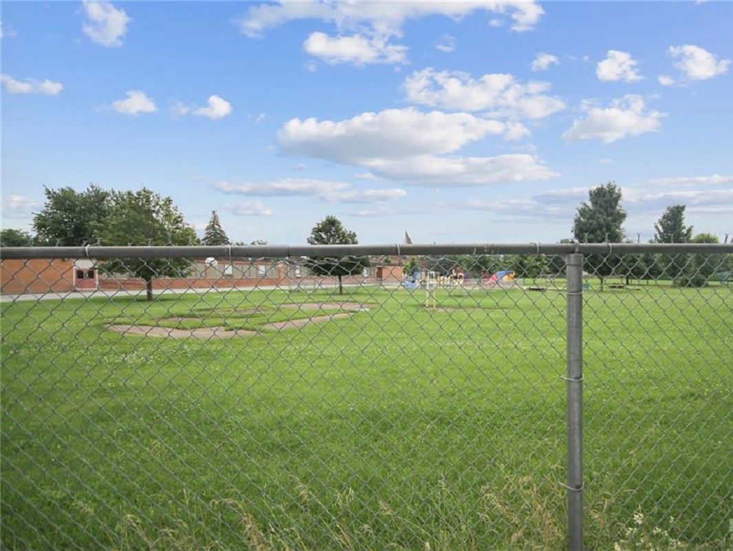 Park — Alison Korn Private, Ottawa, Toronto