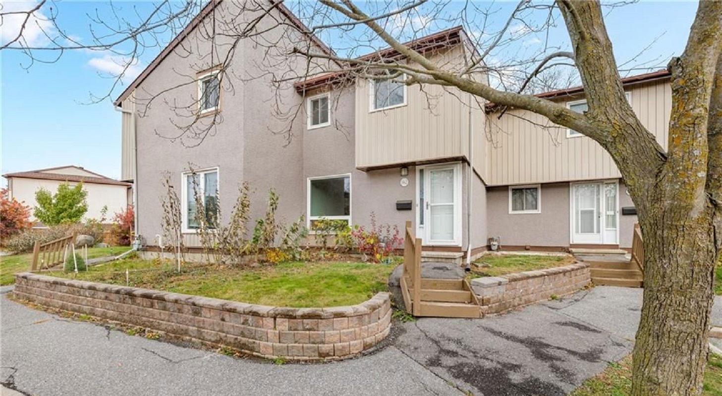 Exterior Side — Woodfield Court, Ottawa, Toronto