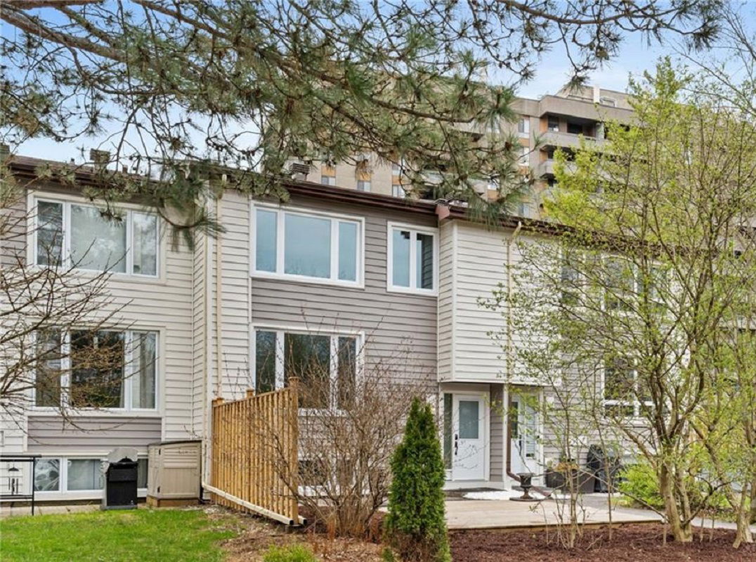 Greenbanner Place, Ottawa, Toronto