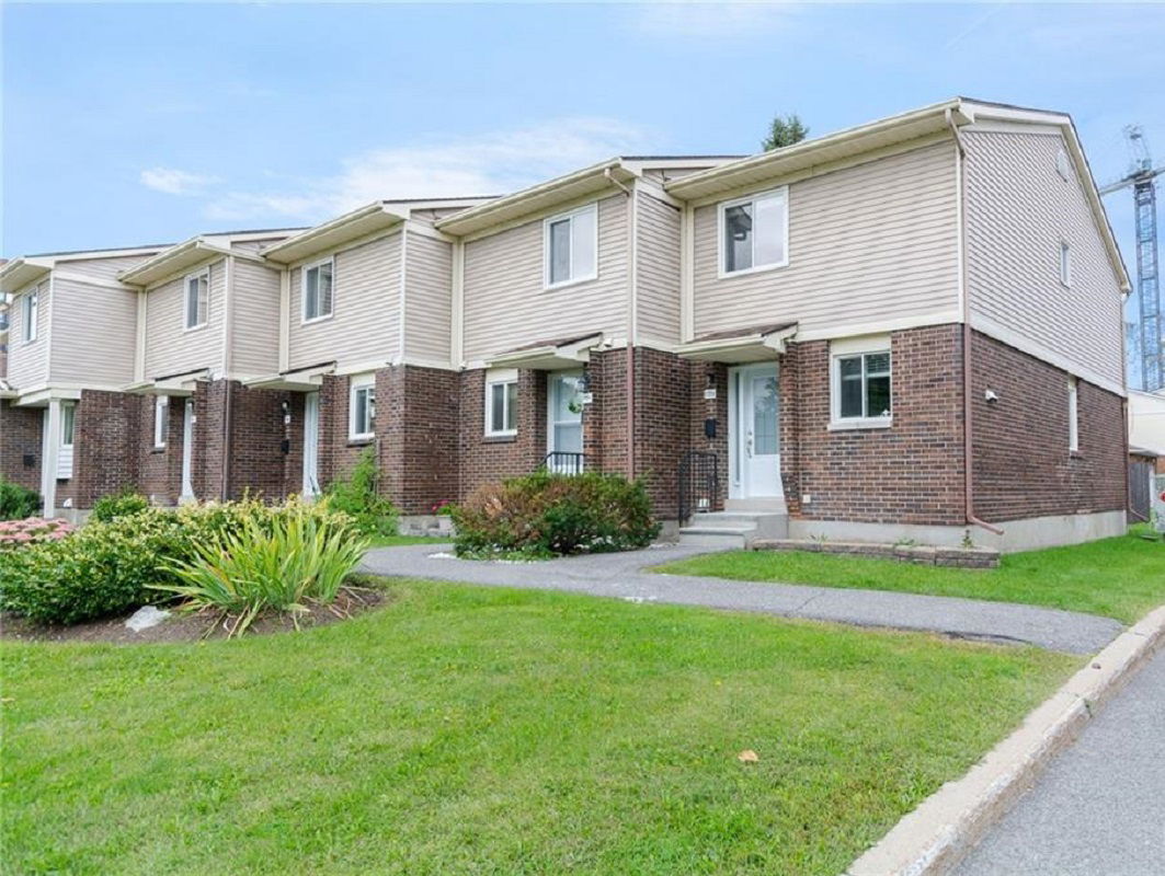 Exterior Side — Valley Stream Village, Ottawa, Toronto