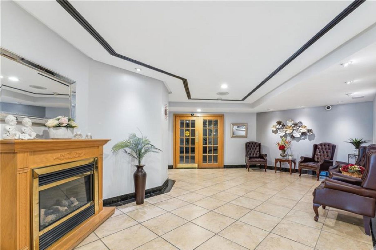 Lobby — Sophia 1 Residences, Ottawa, Toronto