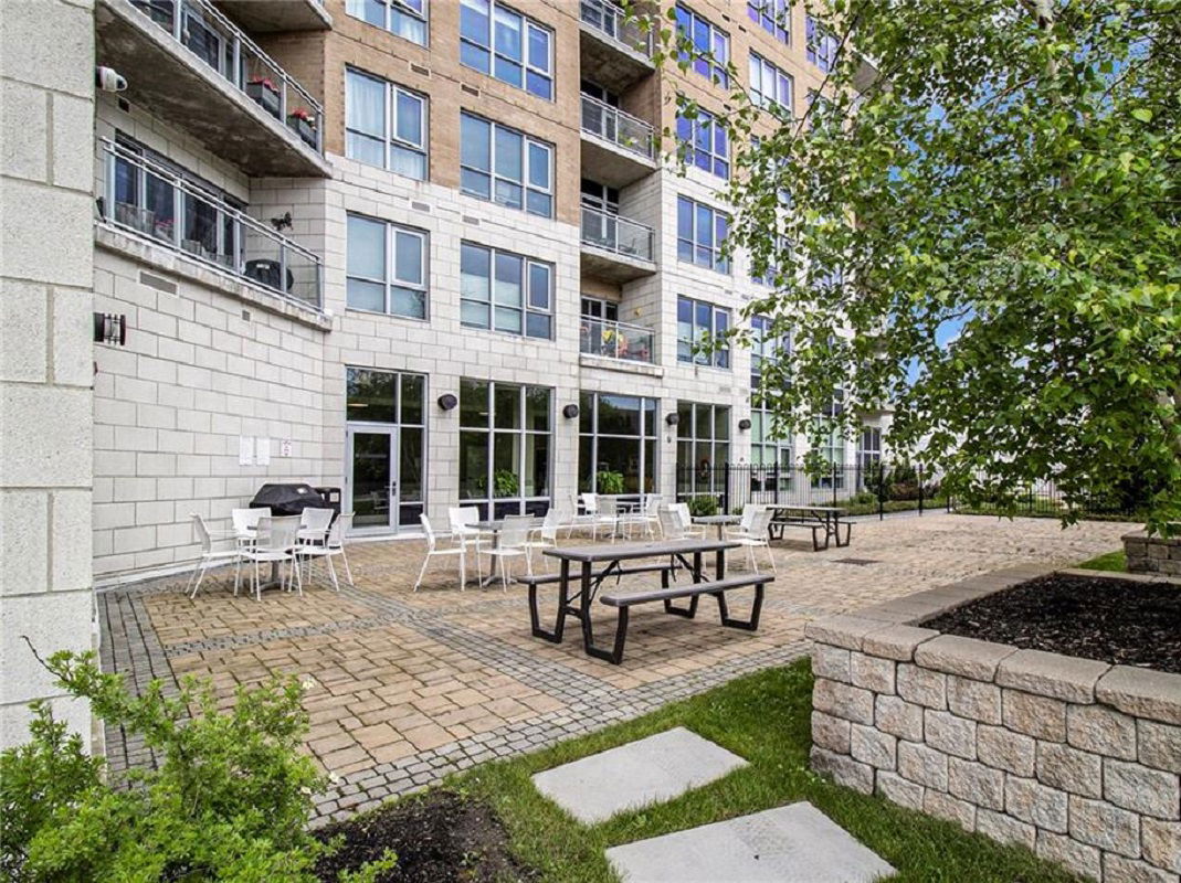 Patio — Stirling Park, Ottawa, Toronto