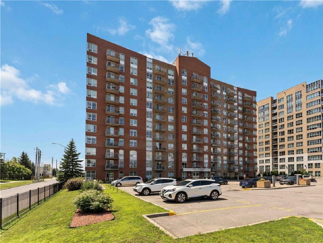 The Crystelle, Ottawa, Toronto