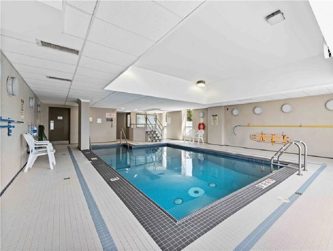 Pool — The Crystelle, Ottawa, Toronto