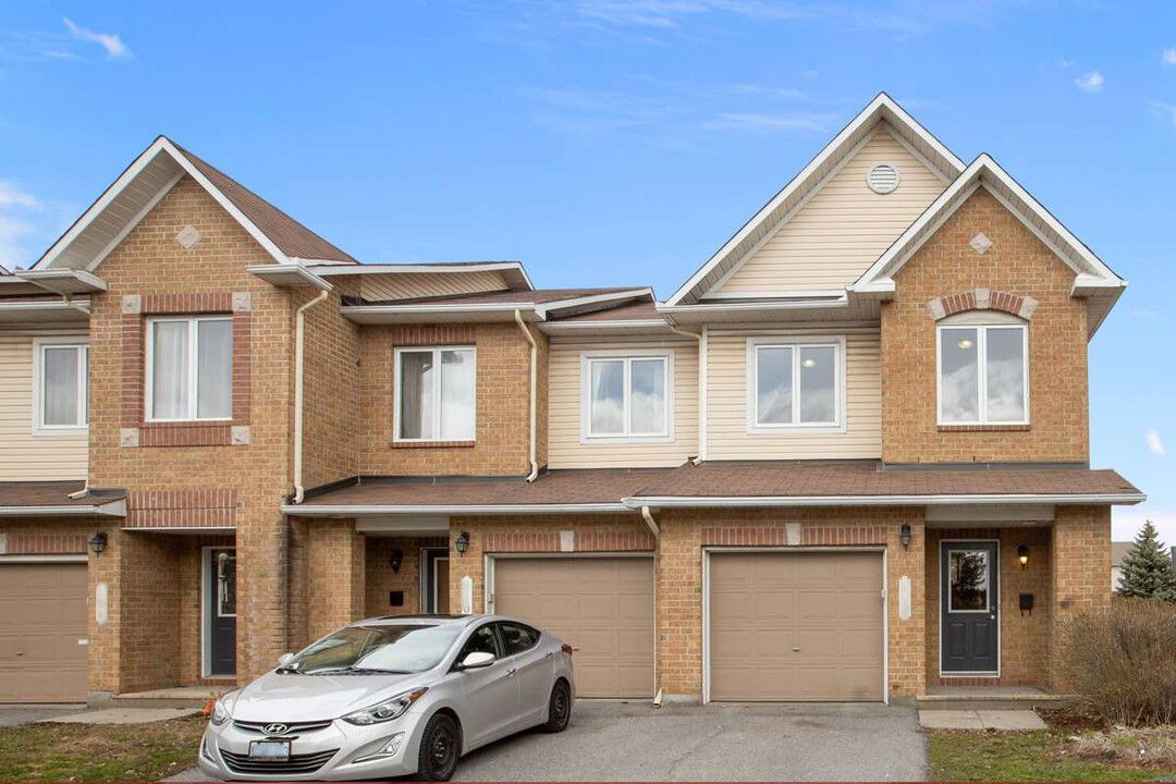 Timberline Townhomes, Ottawa, Toronto