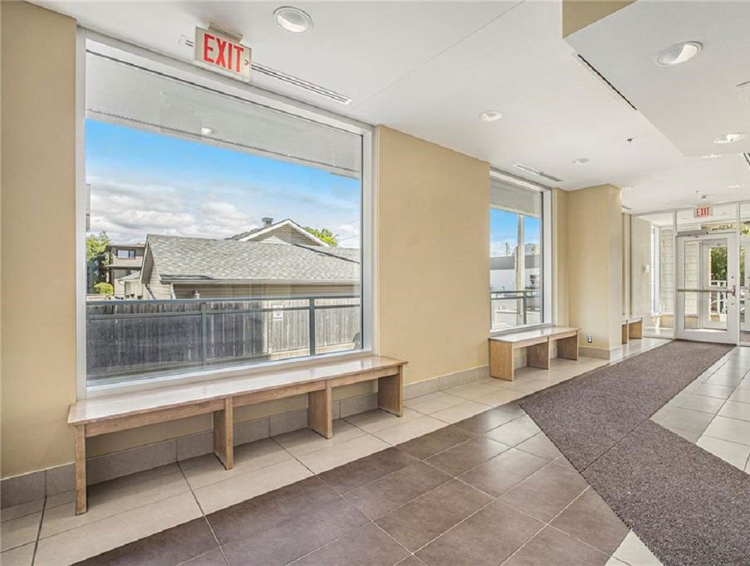 Lobby — The Wellington at Island Park, Ottawa, Toronto