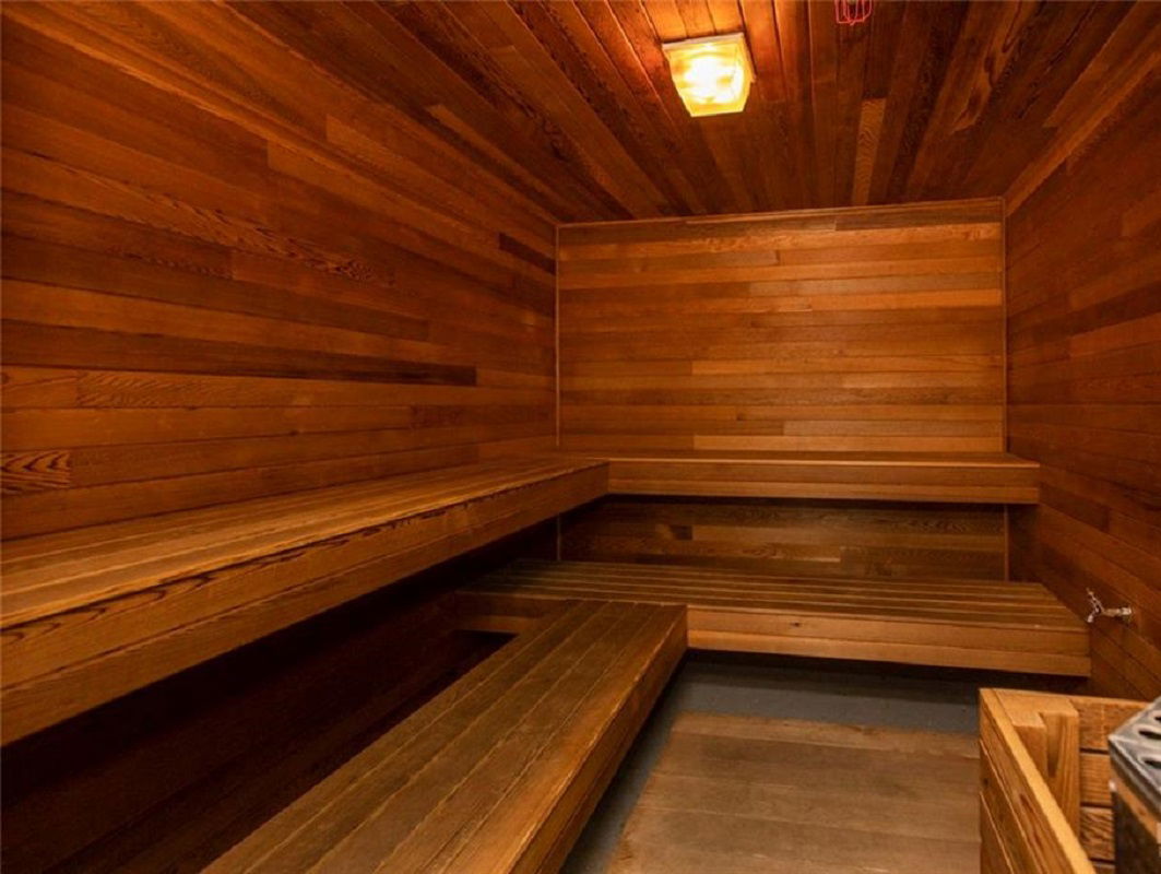 Sauna — Marina Bay, Ottawa, Toronto