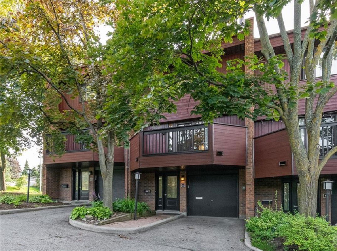 Barbara Ann Private Townhouses, Ottawa, Toronto