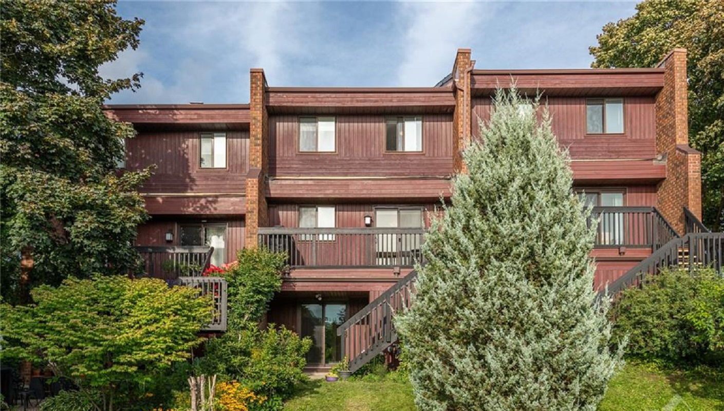 Barbara Ann Private Townhouses, Ottawa, Toronto