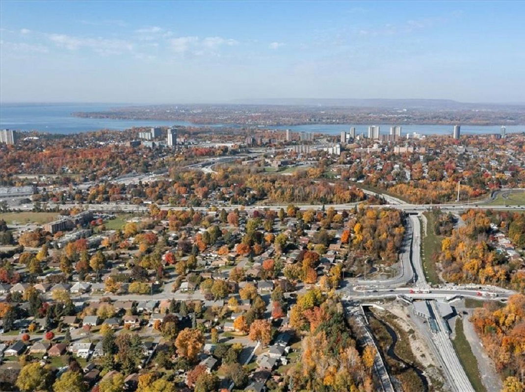 Skyline — Barbara Ann Private Townhouses, Ottawa, Toronto