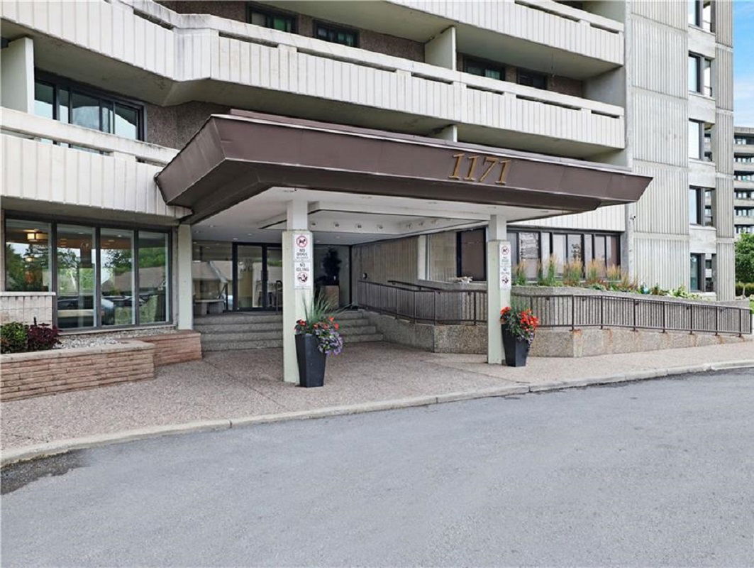 Entrance — Ambleside Two, Ottawa, Toronto