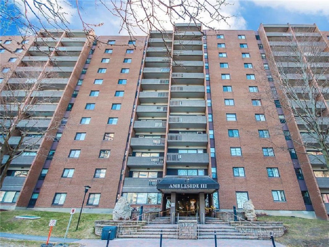 1100 Ambleside Drive, Ottawa, Toronto