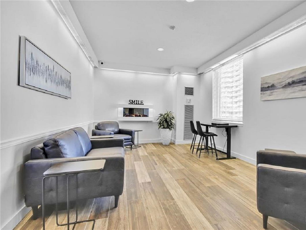 Lounge — 1100 Ambleside Drive, Ottawa, Toronto