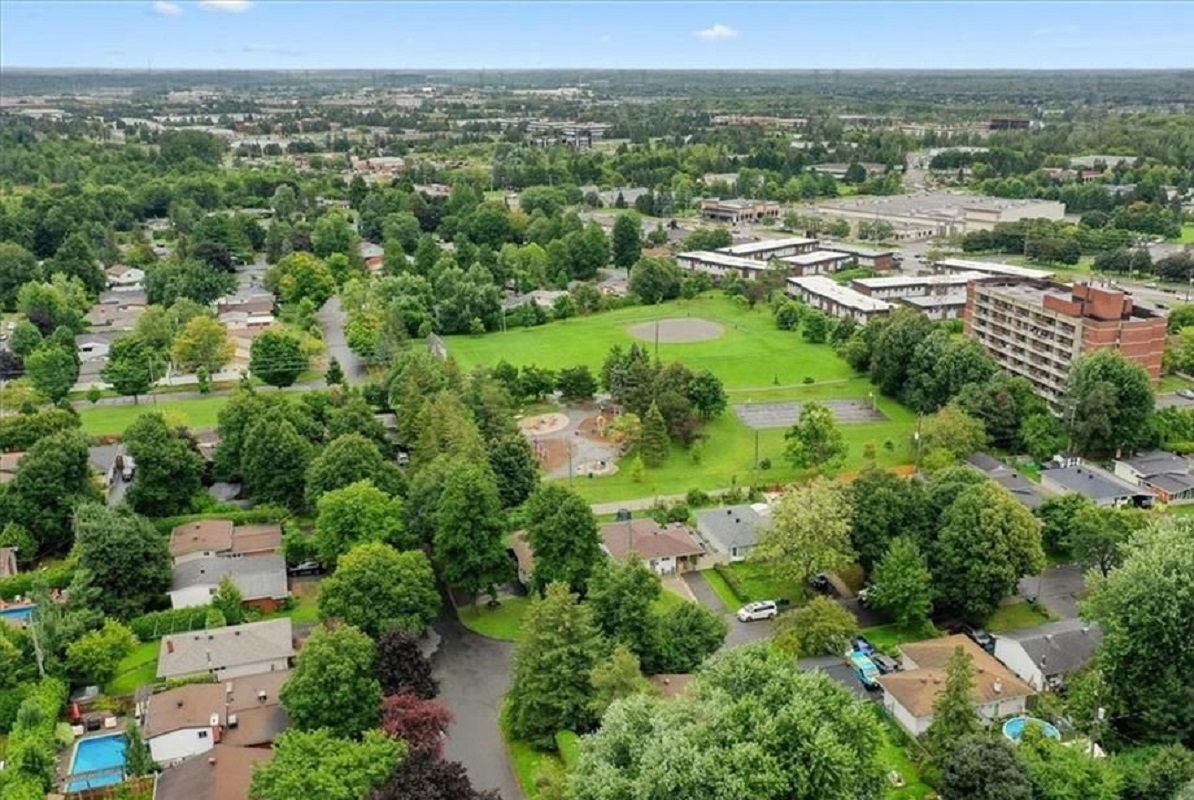 Renaissance, Ottawa, Toronto