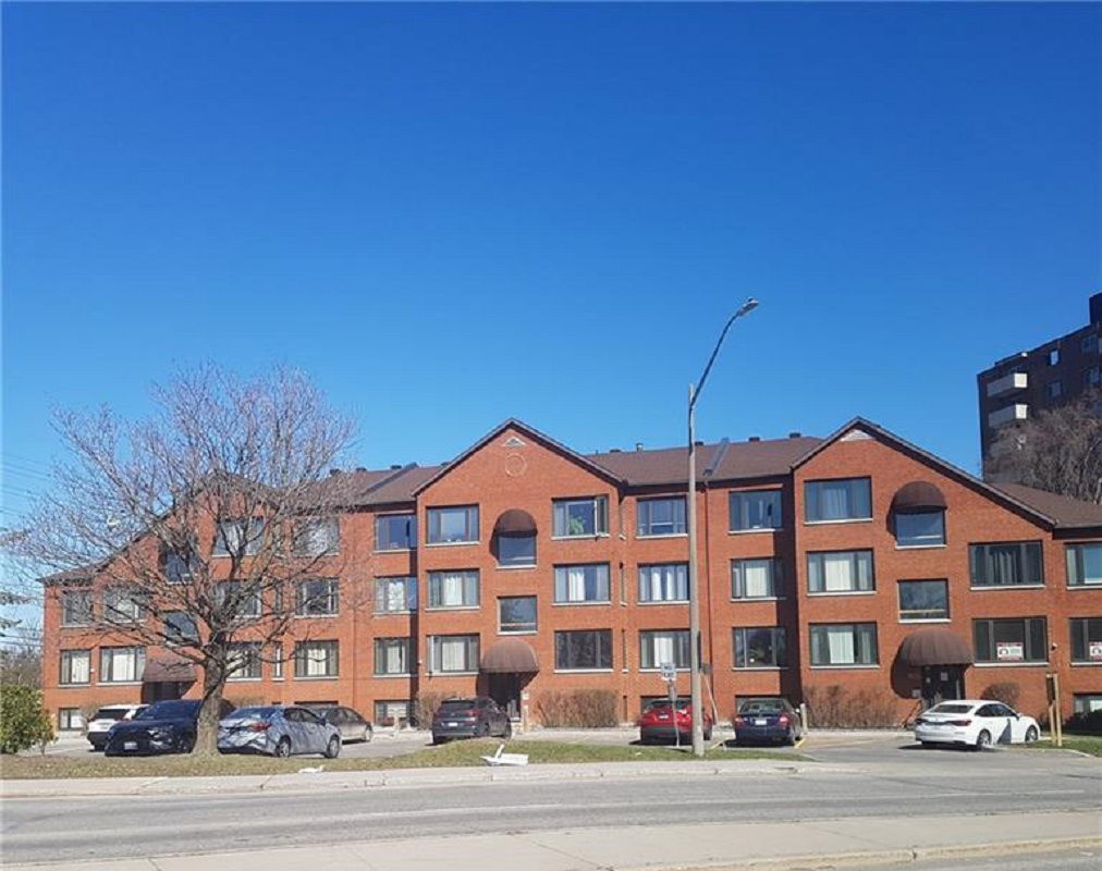 Alexander Court, Ottawa, Toronto