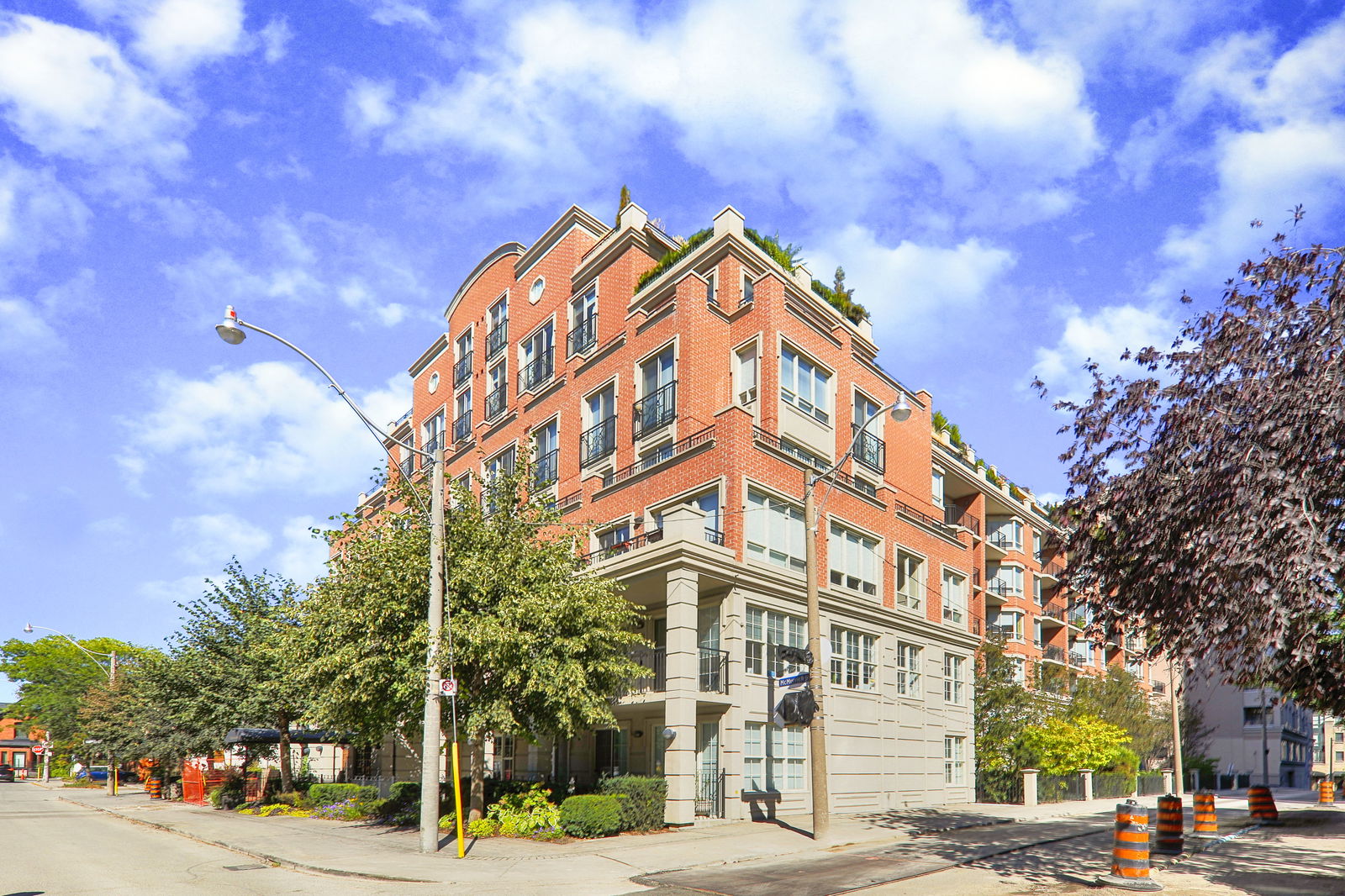 Exterior — McMurrich Residences, Downtown, Toronto