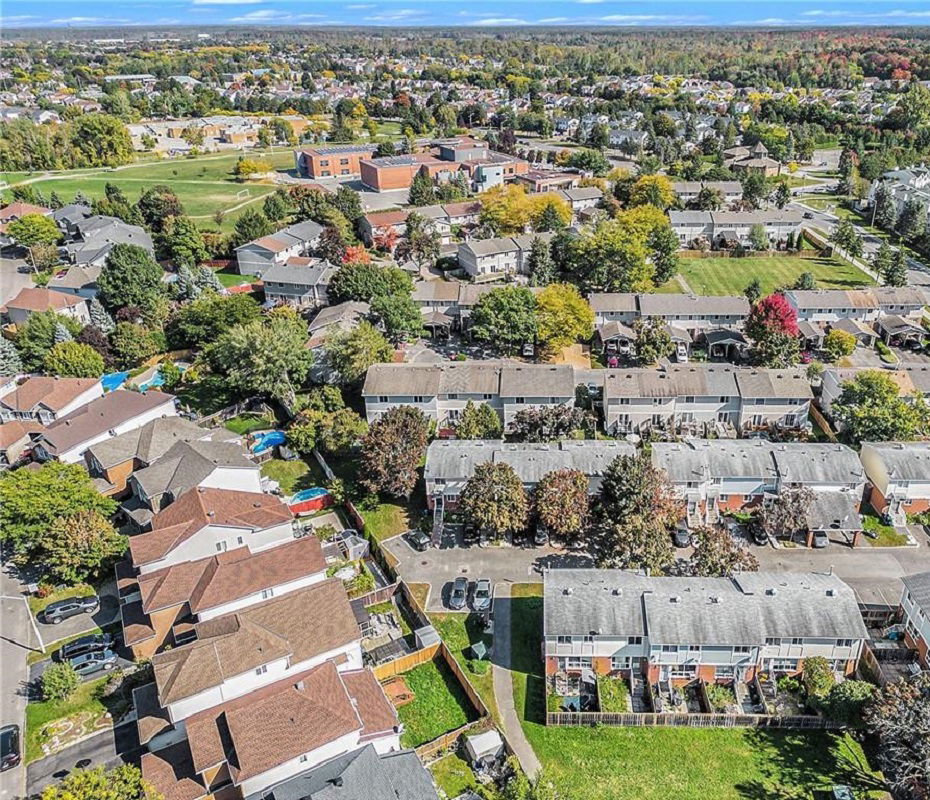 Stamford Private Townhouses, Ottawa, Toronto