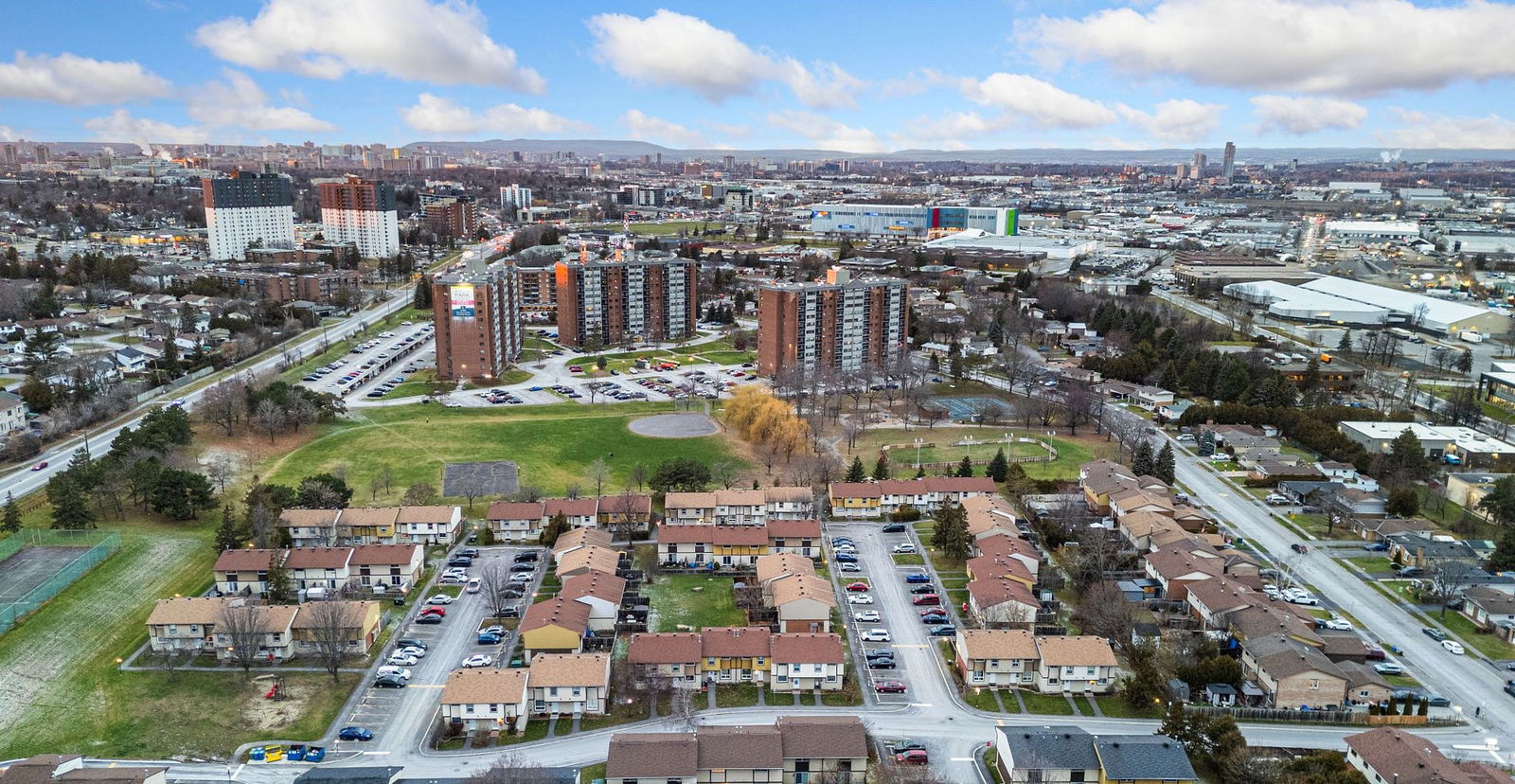 Southvale Court, Ottawa, Toronto