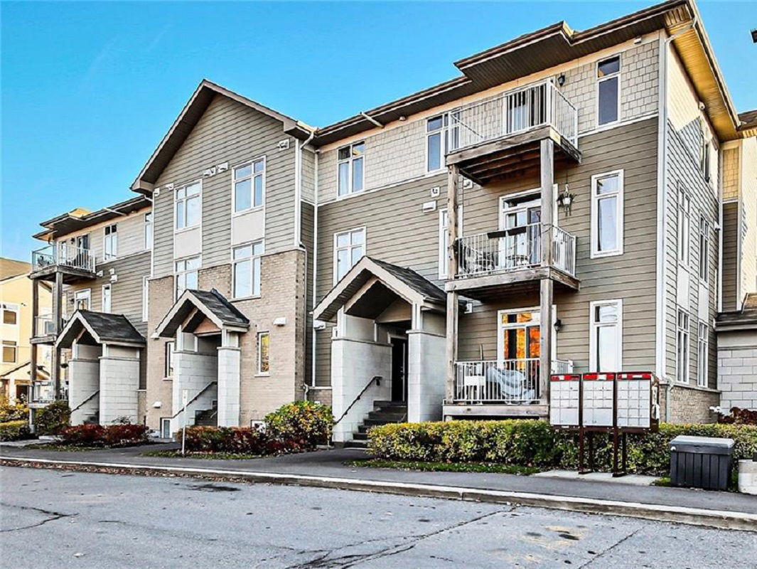 AV Ridge, Ottawa, Toronto