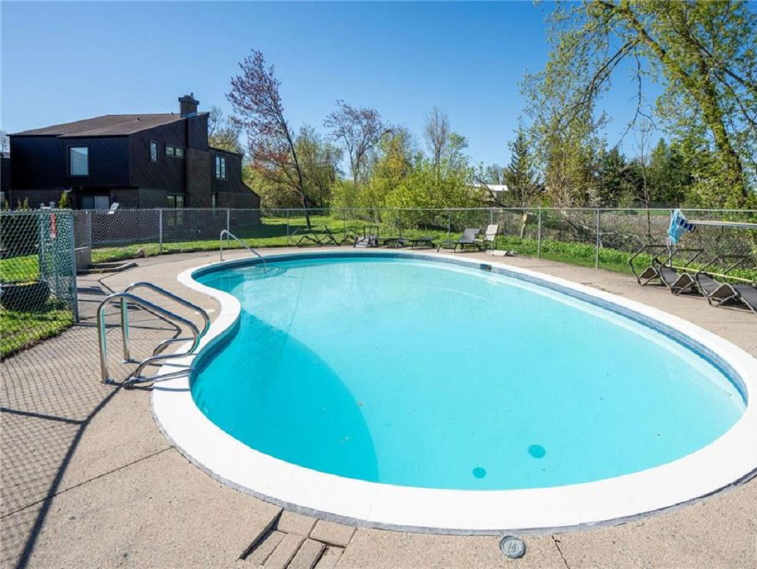 Pool — 3512-3526 Paul Anka Drive, Ottawa, Toronto