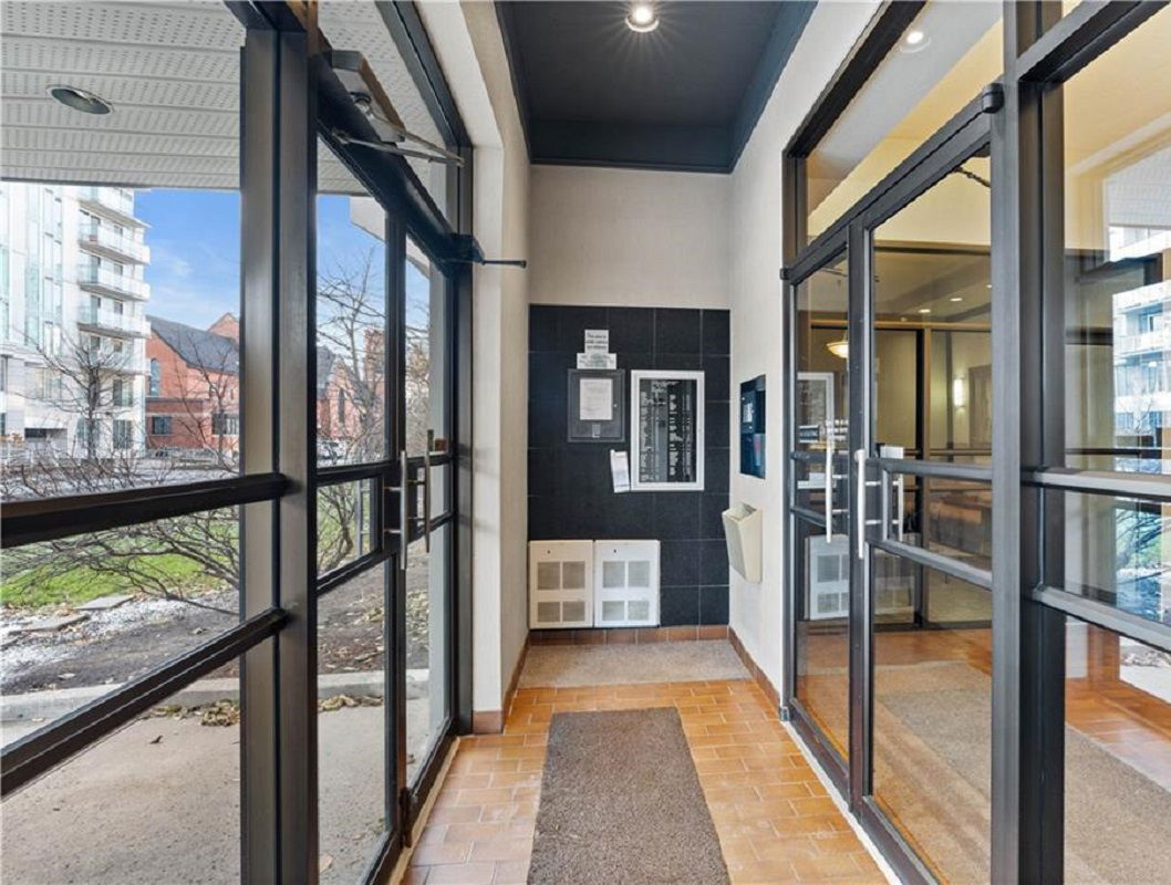 Somerset Place, Ottawa, Toronto