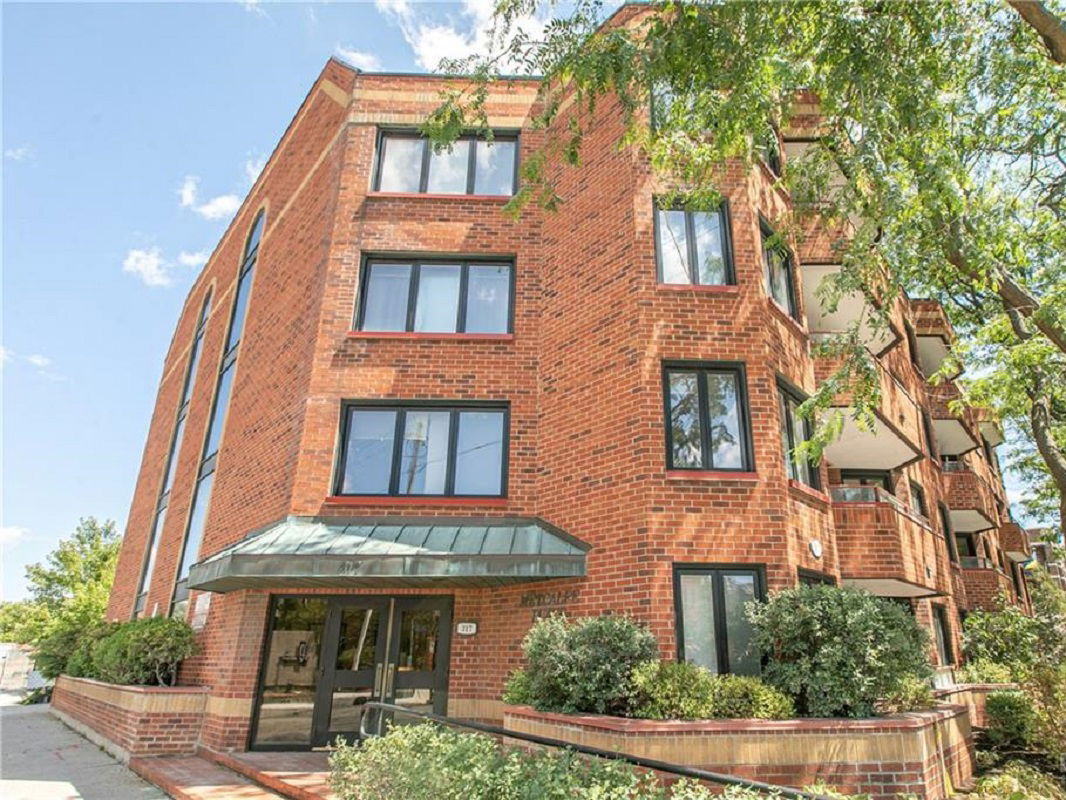 Metcalfe Place, Ottawa, Toronto