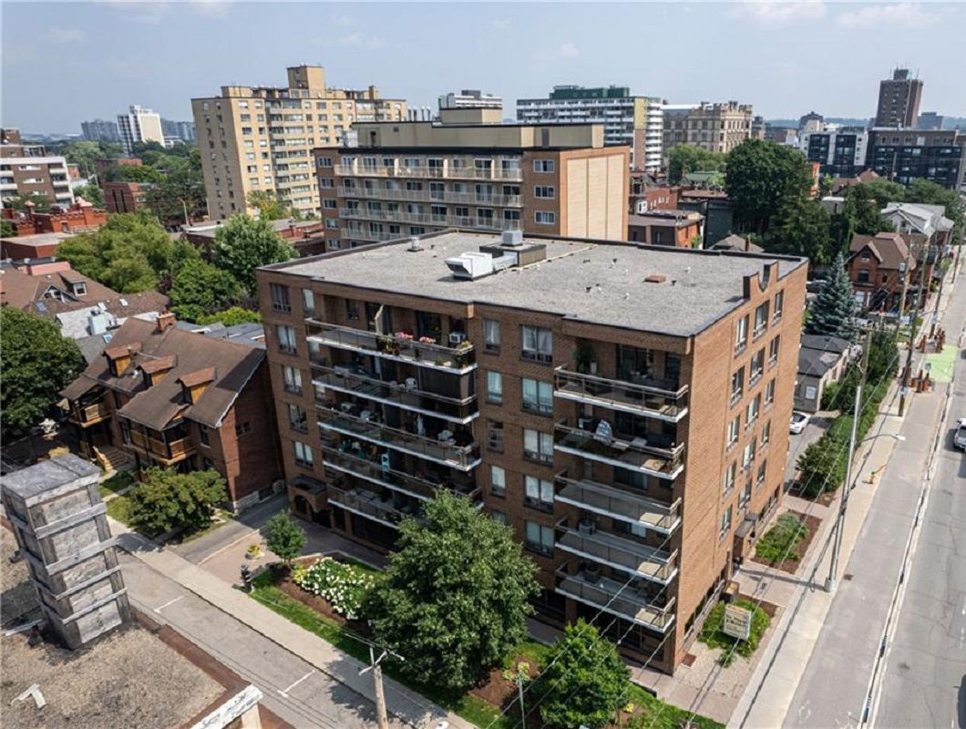 Lewis Court, Ottawa, Toronto