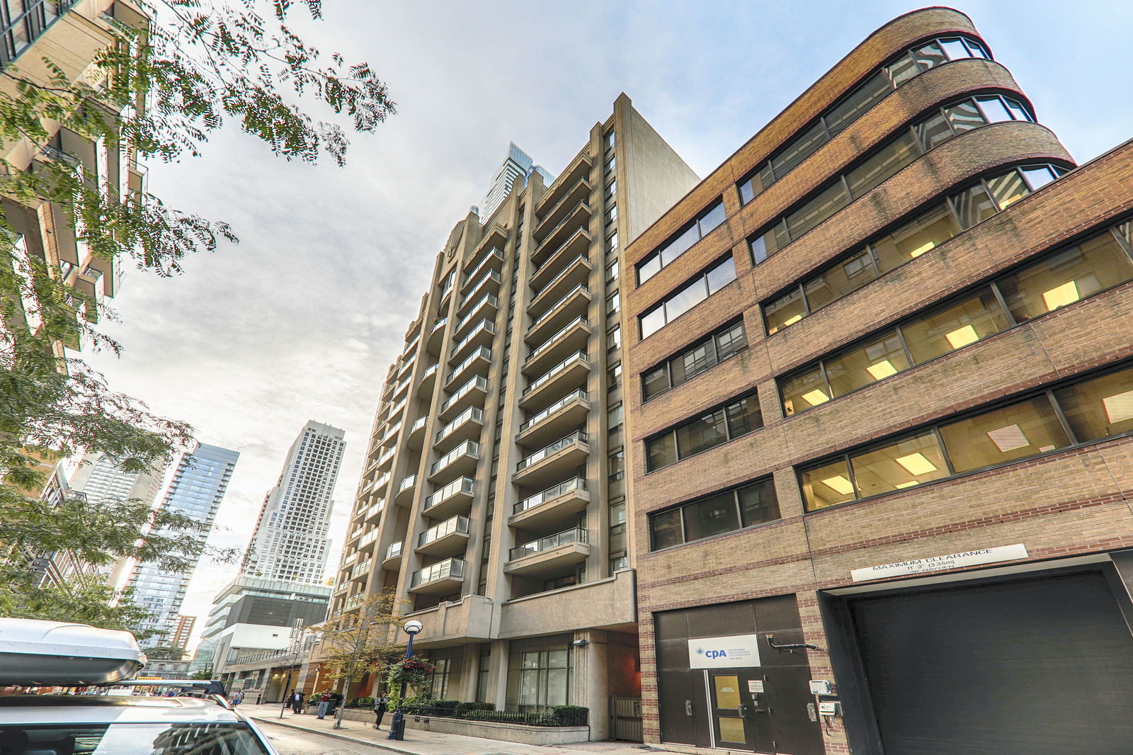 Exterior — Tiffany Terrace, Downtown, Toronto