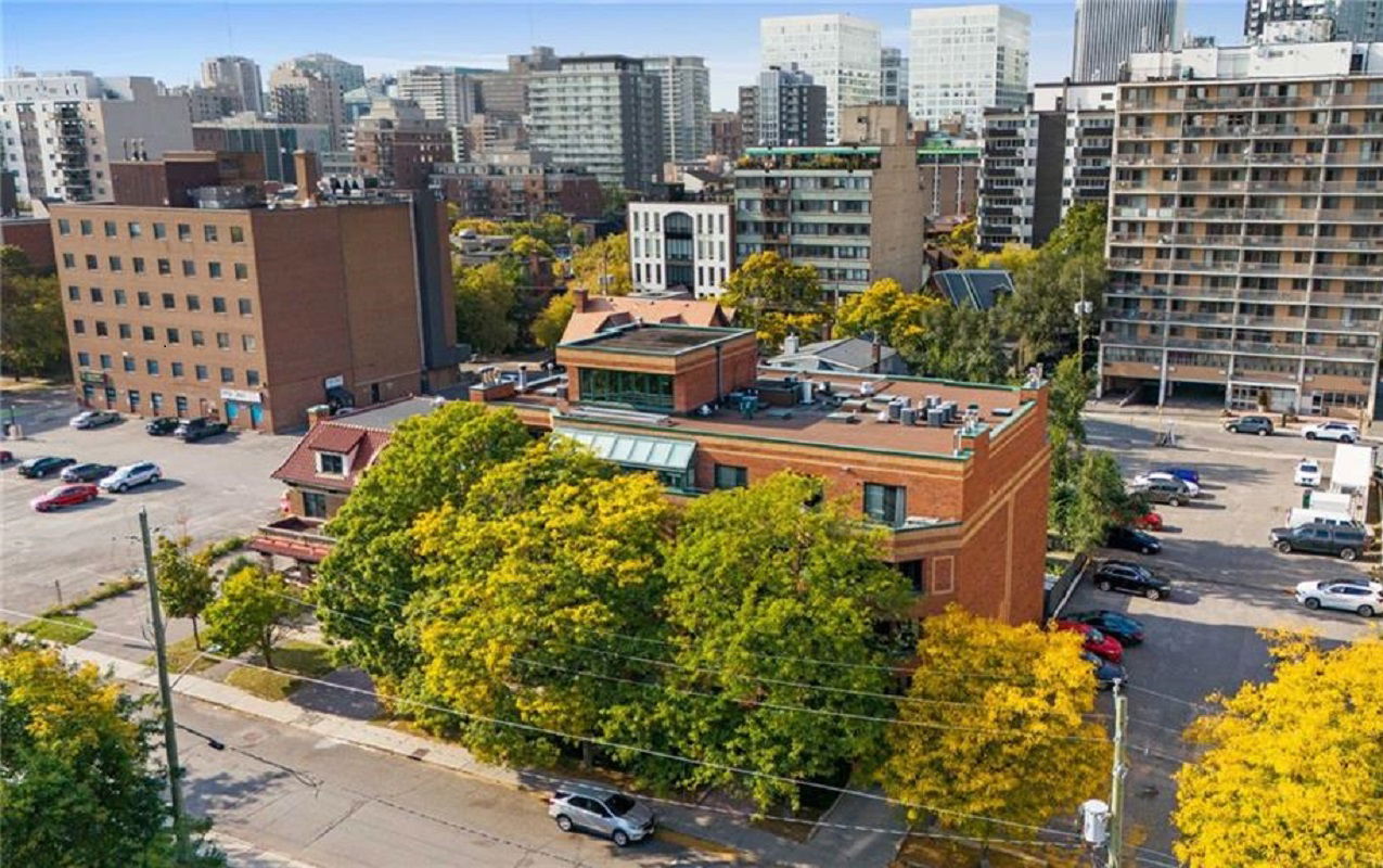 Gilmour Place, Ottawa, Toronto