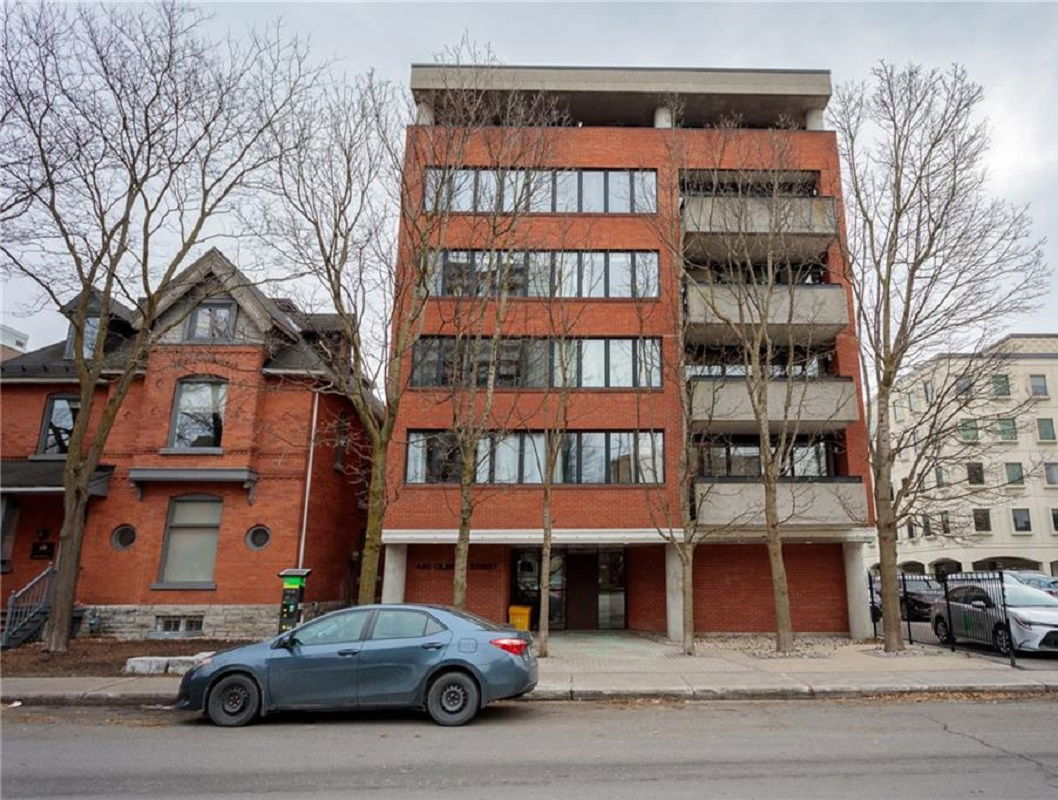 446 Gilmour Street, Ottawa, Toronto