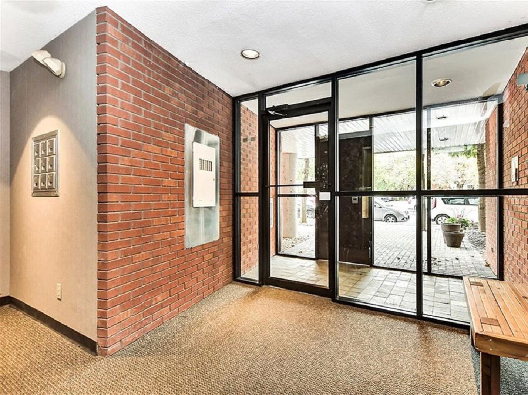 446 Gilmour Street, Ottawa, Toronto