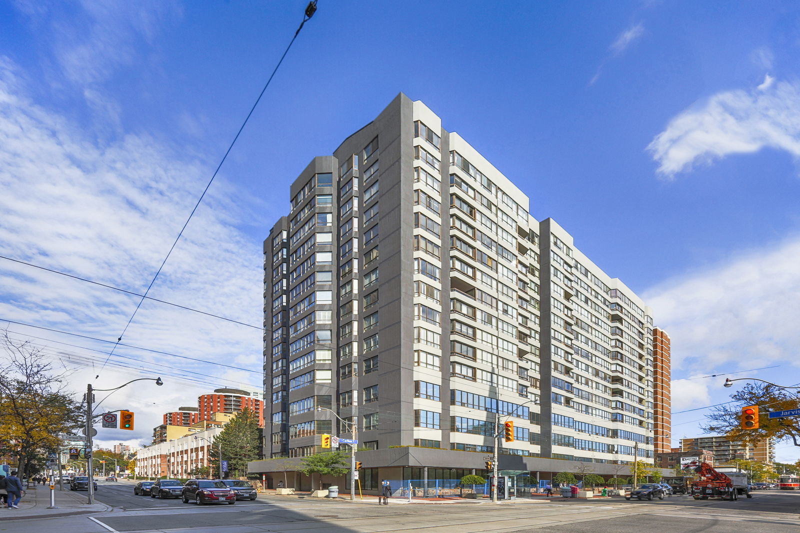 Exterior — Carlton on the Park, Downtown, Toronto