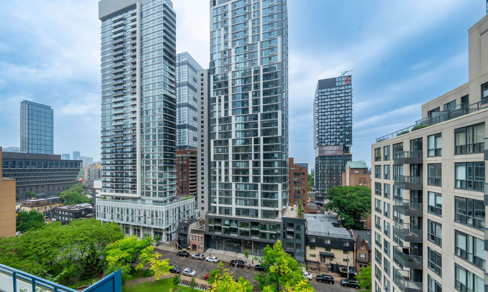 Skyline — The Boot, Downtown, Toronto