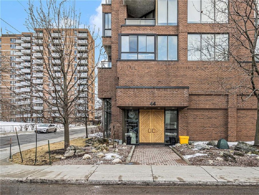 Entrance — Island View, Ottawa, Toronto