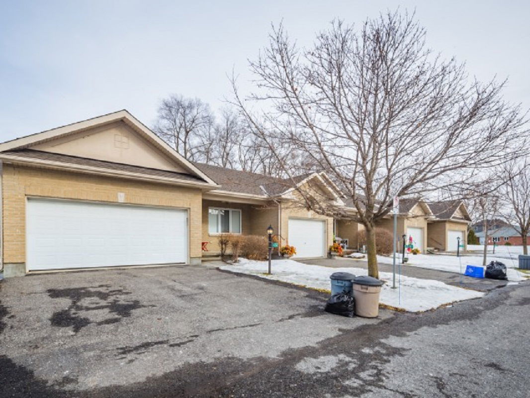 McLean Court, Ottawa, Toronto