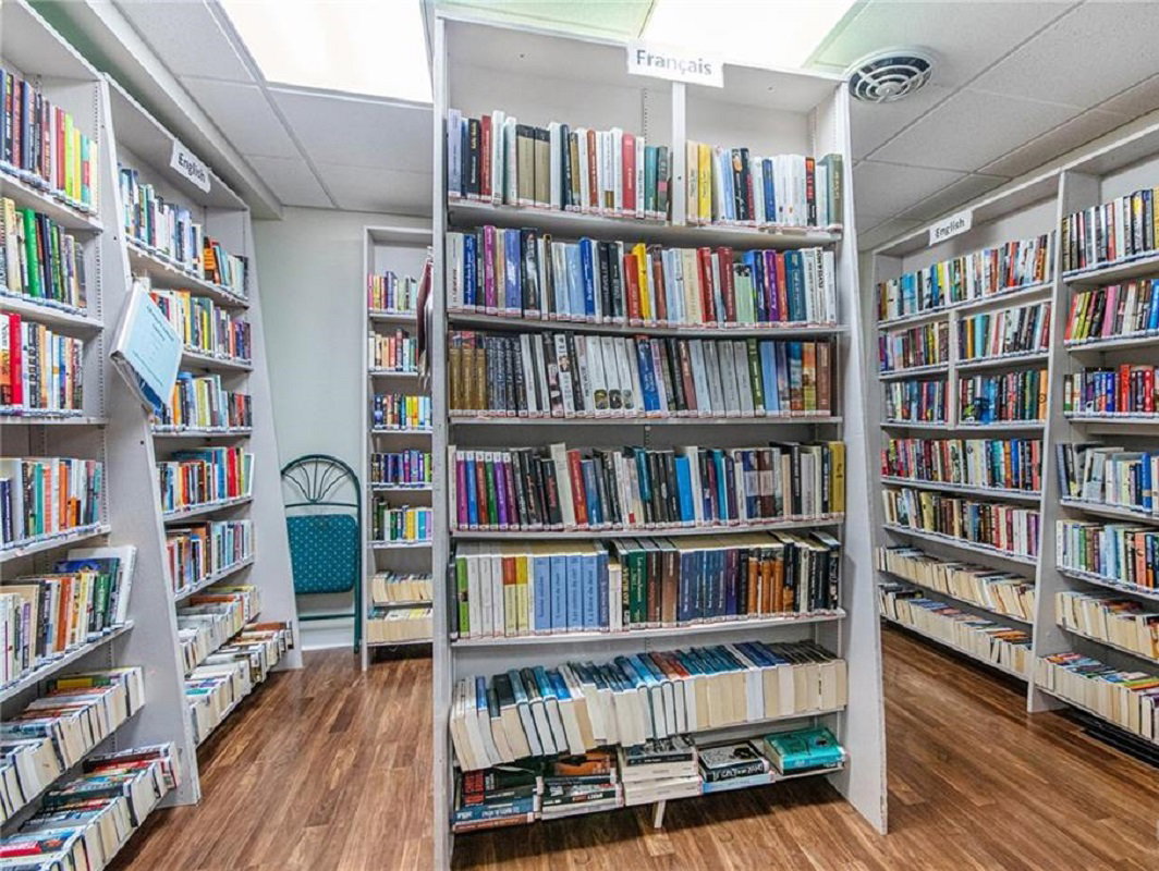 158-158B McArthur Ave, Chateau Vanier Condos, Library
