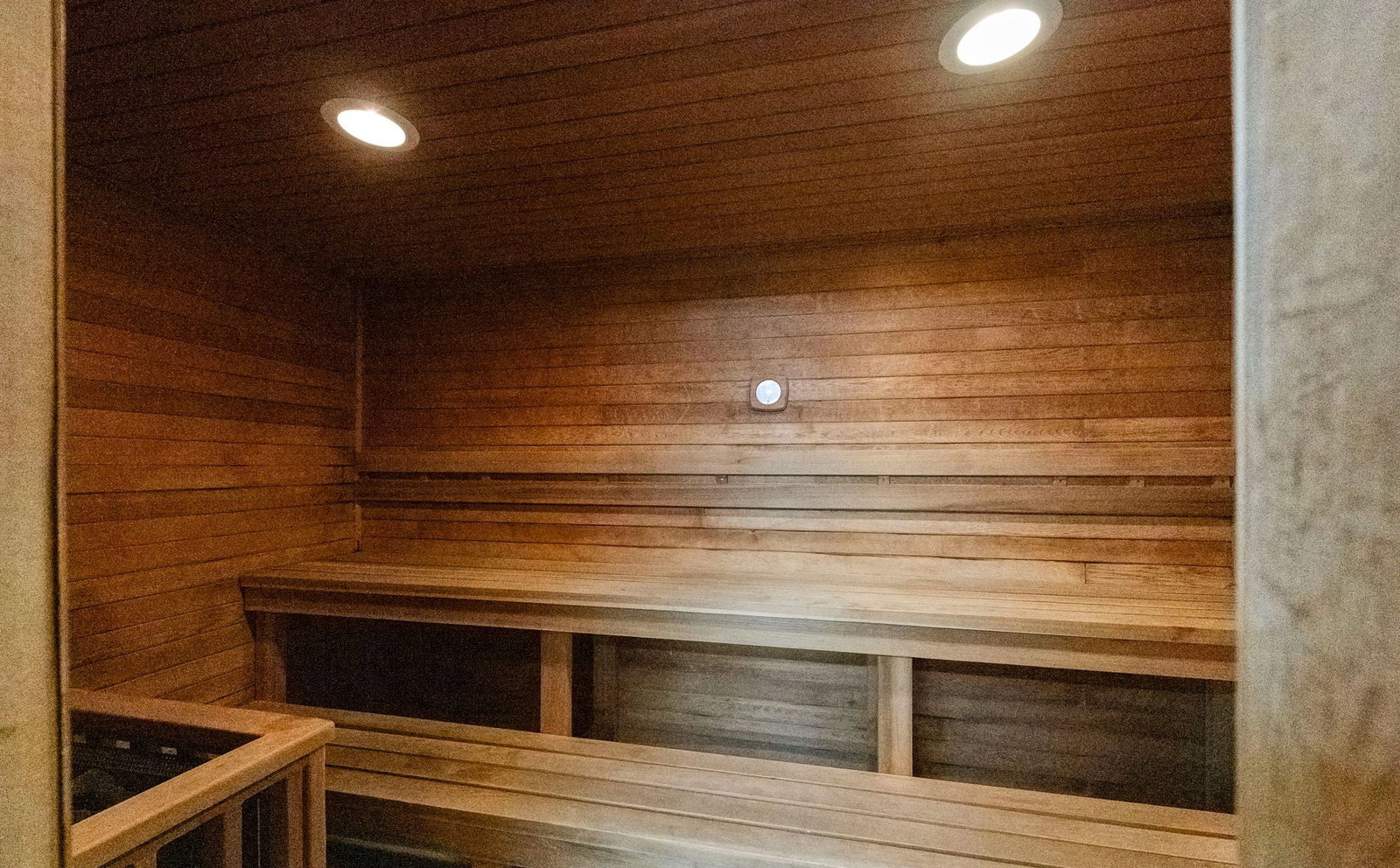 158-158B McArthur Ave, Chateau Vanier Condos, Sauna