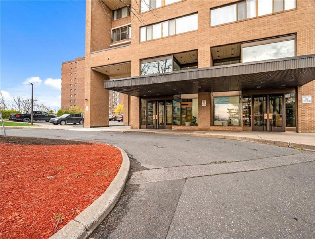 Entrance — The Highlands, Ottawa, Toronto